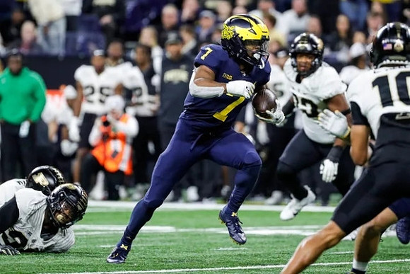 Donovan Edwards (7)