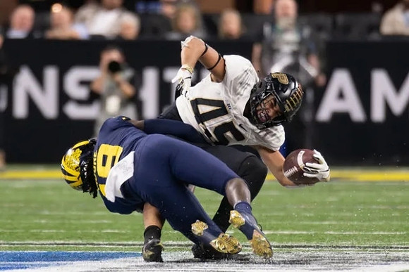Rod Moore (19)