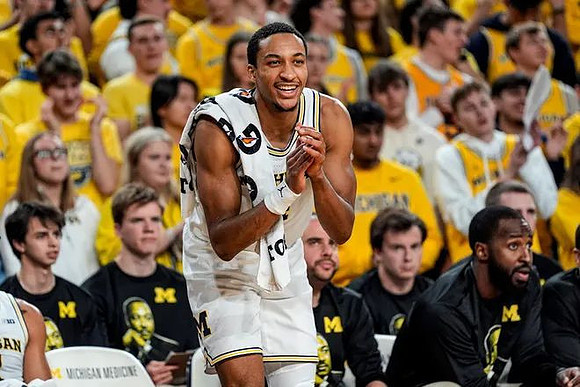 Nimari Burnett (4)