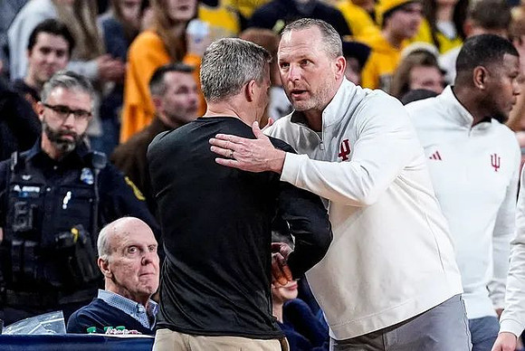 Dusty May and Indiana Head Coach Darian DeVries
