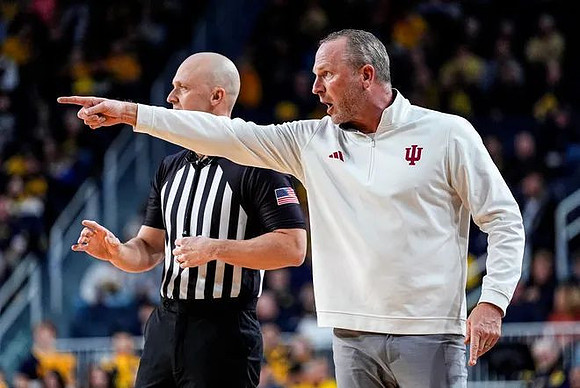 Indiana Head Coach Darian DeVries