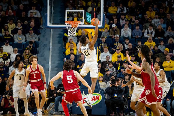 Elliot Cadeau (3), Morez Johnson Jr. (21), Roddy Gayle Jr. (11), and Nimari Burnett (4)