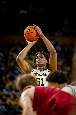 Morez Johnson Jr. (51)