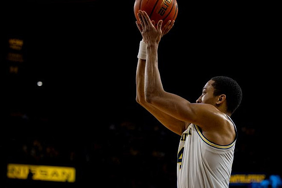 Nimari Burnett (4)
