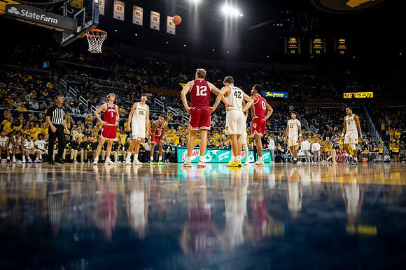 Aday Mara (15), Will Tschetter (42), Yaxel Lendeborg (23), and Nimari Burnett (4)