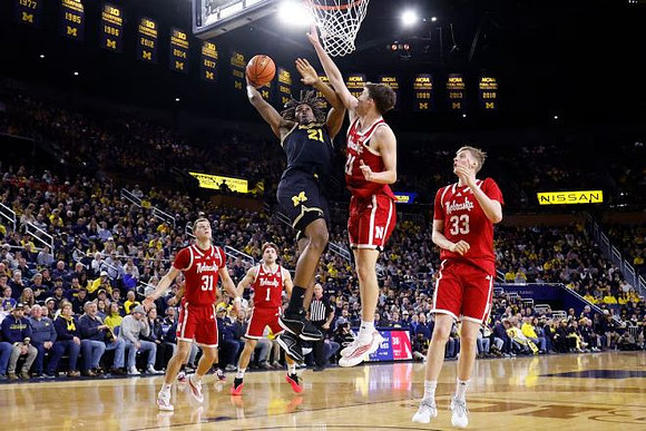 Morez Johnson Jr. (21)