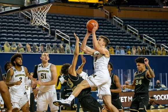 Isaiah Livers (2), Austin Davis (51), and Franz Wagner (21)