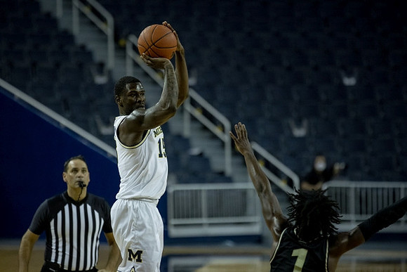 Chaundee Brown Jr. (15)