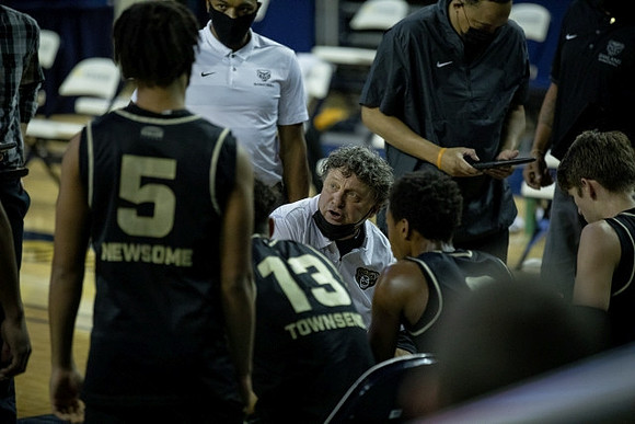 Greg Kampe Oakland Head Coach
