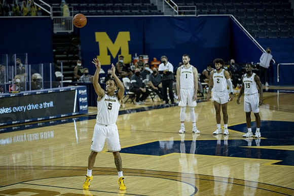 Terrance Williams II (5), Hunter Dickinson (1), Isaiah Livers (2), and Chaundee Brown Jr. (15)