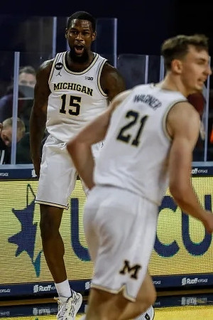 Chaundee Brown Jr. (15) and Franz Wagner (21)