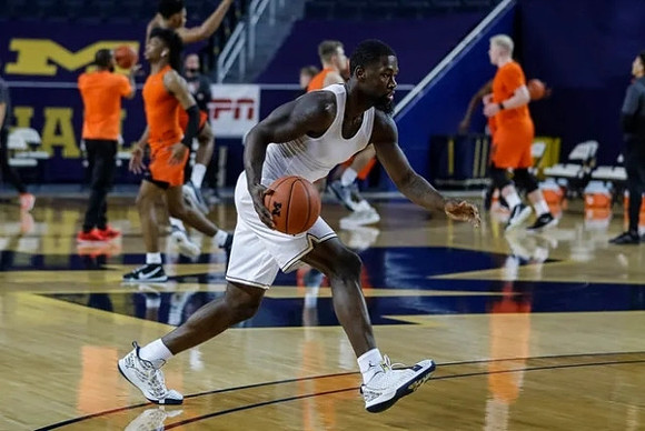 Chaundee Brown Jr. (15)