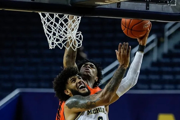 Isaiah Livers (2)