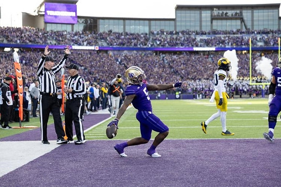 Jyaire Hill (20)