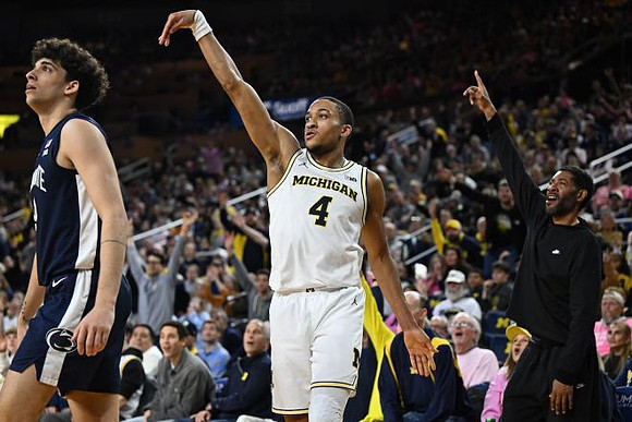 Nimari Burnett (4)