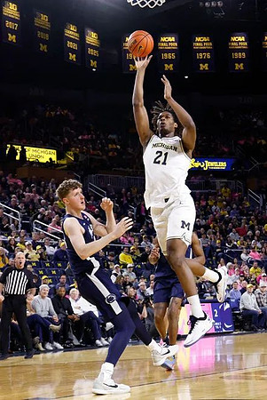 Morez Johnson Jr. (21)