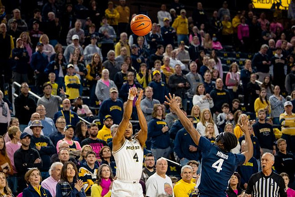 Nimari Burnett (4)