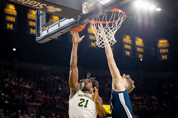 Morez Johnson Jr. (21)