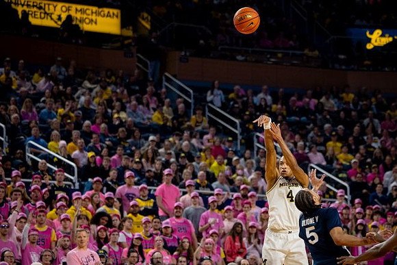 Nimari Burnett (4)