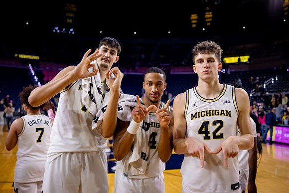 Howard Eisley Jr. (7), Aday Mara (15), Nimari Burnett (4), and Will Tschetter (42)