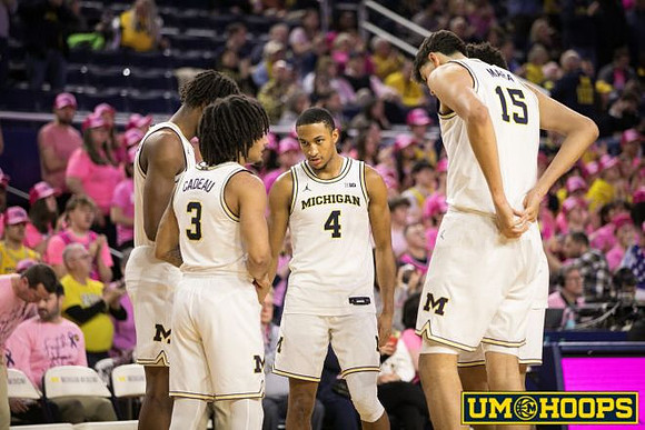 Morez Johnson Jr. (21), Elliot Cadeau (3), Nimari Burnett (4), and Aday Mara (15)