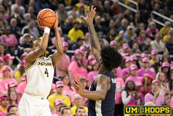 Nimari Burnett (4)