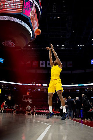 Nimari Burnett (4)