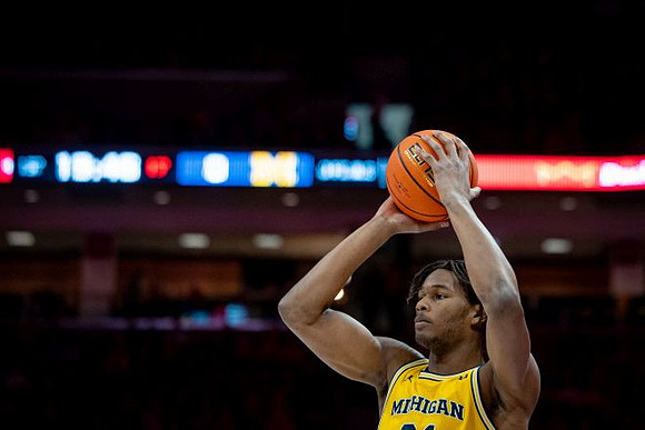 Morez Johnson Jr. (21)