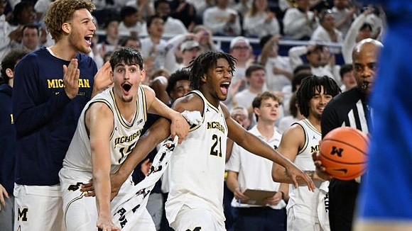 Malick Kordel (32), Aday Mara (15), Morez Johnson Jr. (21), and Elliot Cadeau (3)