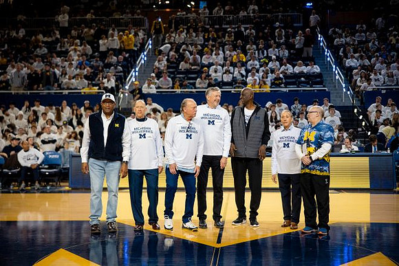 1976 National Runner-up Team and Phil Hubbard