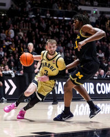 Morez Johnson Jr. (21)