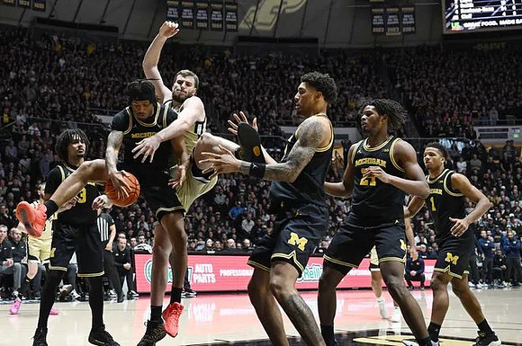 Elliot Cadeau (3), Roddy Gayle Jr. (11), Yaxel Lendeborg (23), Morez Johnson Jr. (21), and Trey McKenney (1)