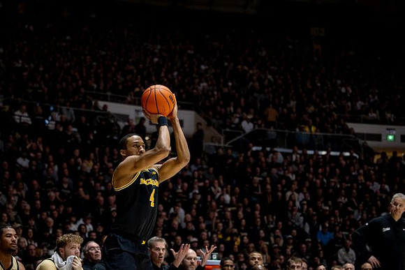 Nimari Burnett (4)