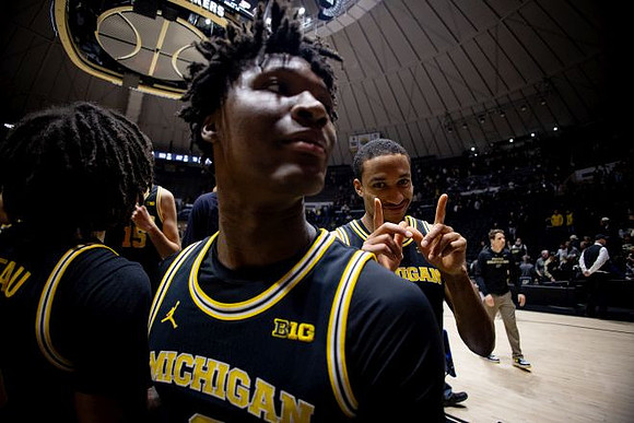Elliot Cadeau (3), L.J. Cason (2), and Nimari Burnett (4)