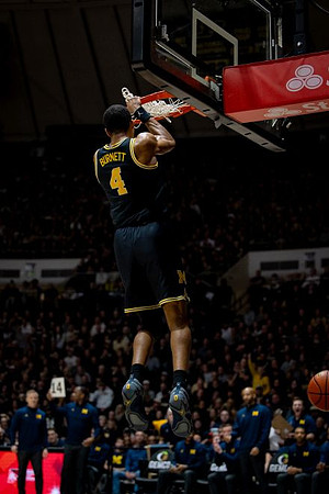 Nimari Burnett (4)