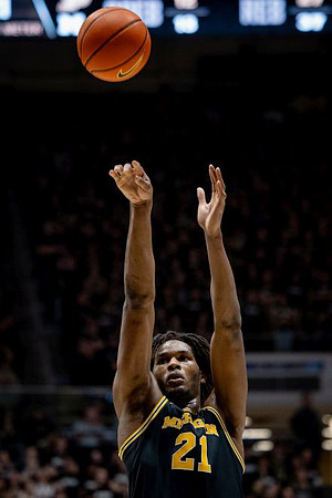 Morez Johnson Jr. (21)