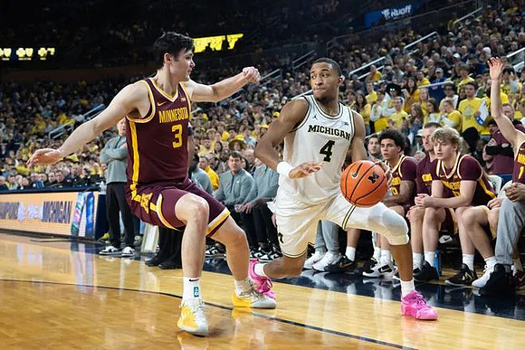 Nimari Burnett (4)