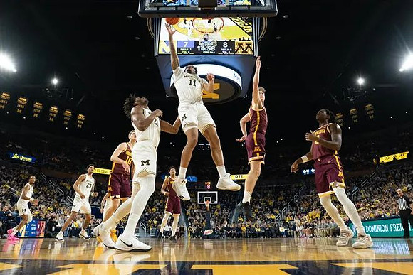 Nimari Burnett (4), Yaxel Lendeborg (23), Morez Johnson Jr. (21), and Roddy Gayle Jr. (11)