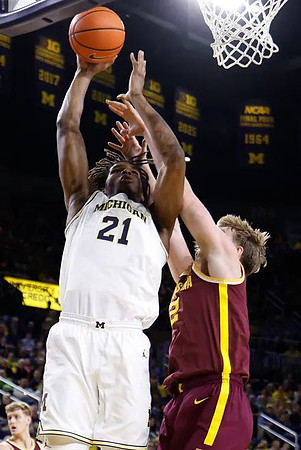 Morez Johnson Jr. (21)