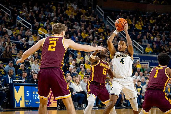 Nimari Burnett (4)