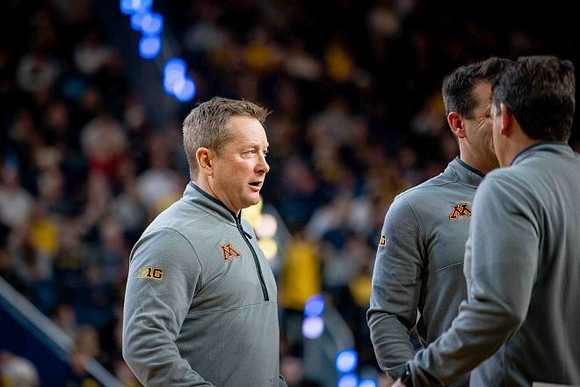 Minnesota Head Coach Niko Medved