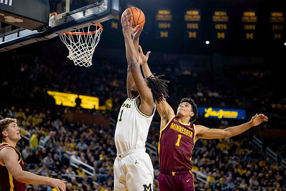 Morez Johnson Jr. (21)