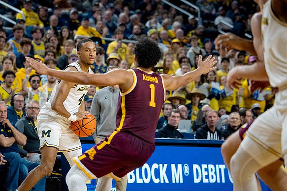 Nimari Burnett (4)