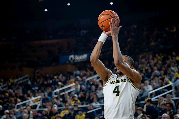 Nimari Burnett (4)