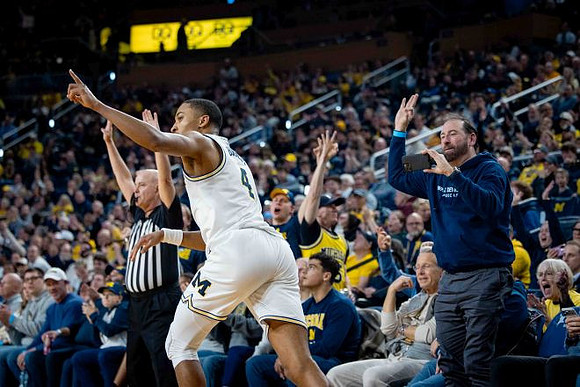 Nimari Burnett (4)