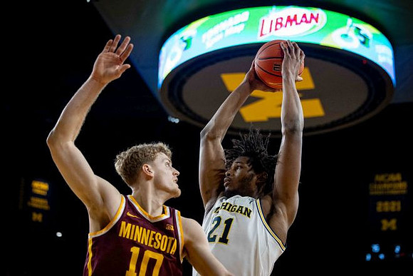 Morez Johnson Jr. (21)