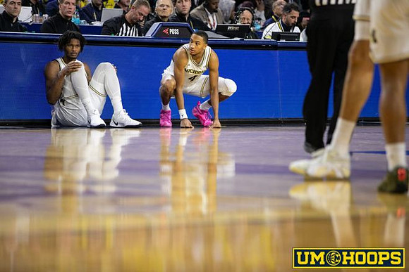 Morez Johnson Jr. (21) and Nimari Burnett (4)
