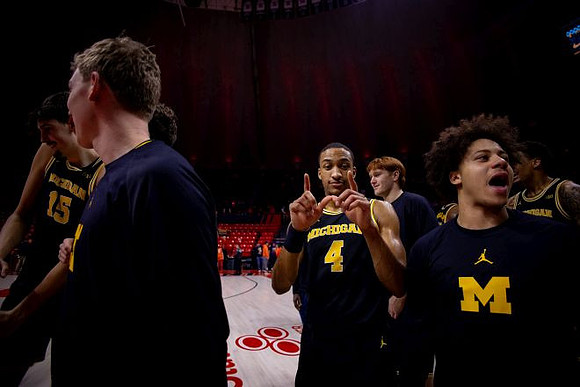 Aday Mara (15), Charlie May (12), Nimari Burnett (4), Oscar Goodman (5), and Howard Eisley Jr. (7)