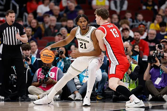 Morez Johnson Jr. (21)
