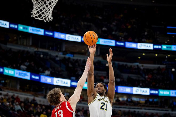 Morez Johnson Jr. (21)